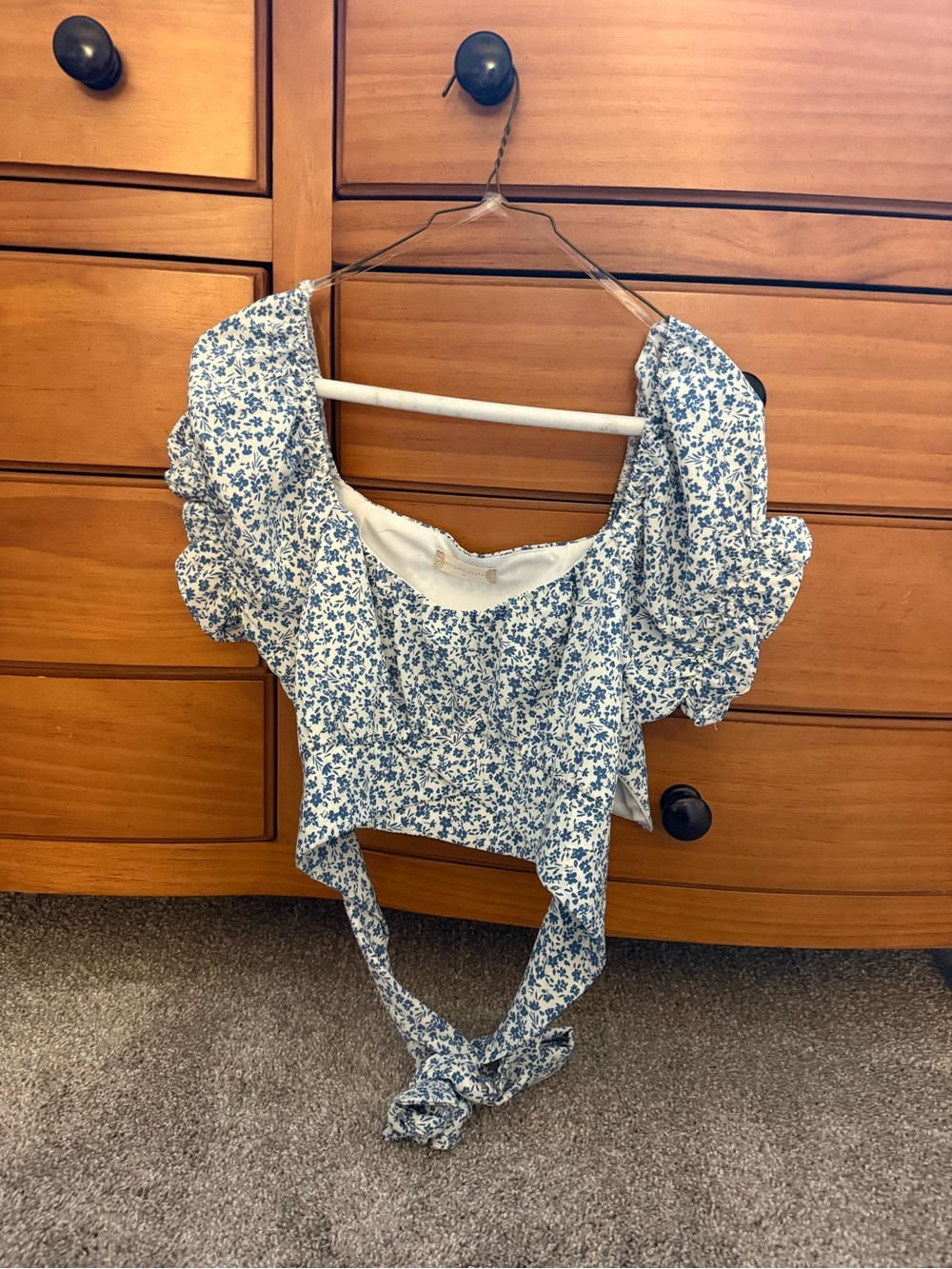 Altar'd State White and Blue Floral Puff-Sleeve Crop Top - Picture 2 of 6